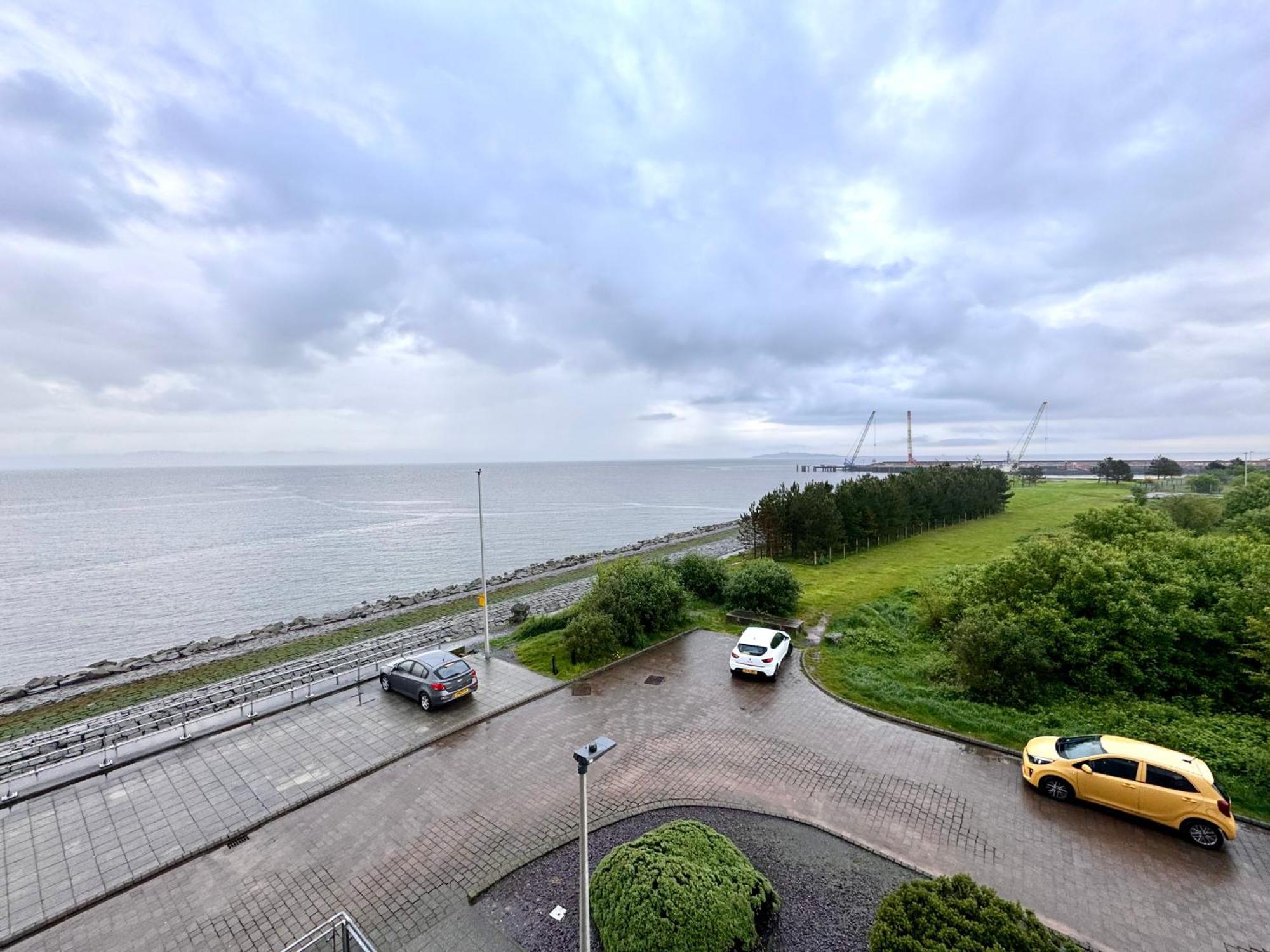 Ocean Park Apartments - Oceanfront - Free Parking And Fast Wifi Edynburg Zewnętrze zdjęcie